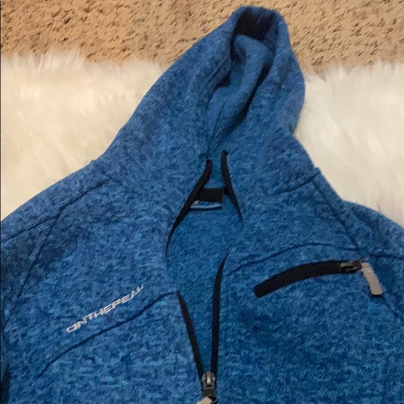 On the Peak hoodie - Picture 3 of 3
